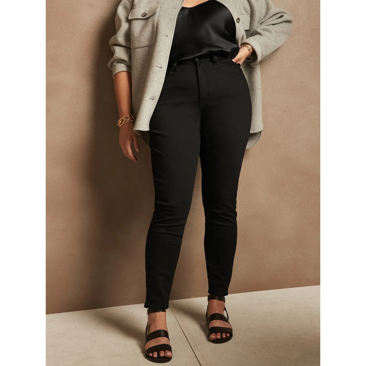 BR Curvy High Rise Black Skinny Jeans