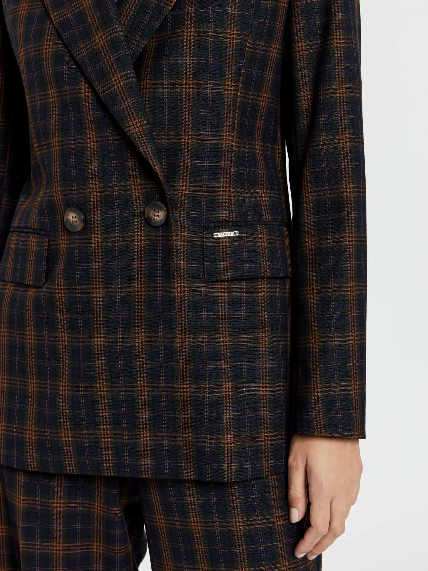 Double breasted checks blazer