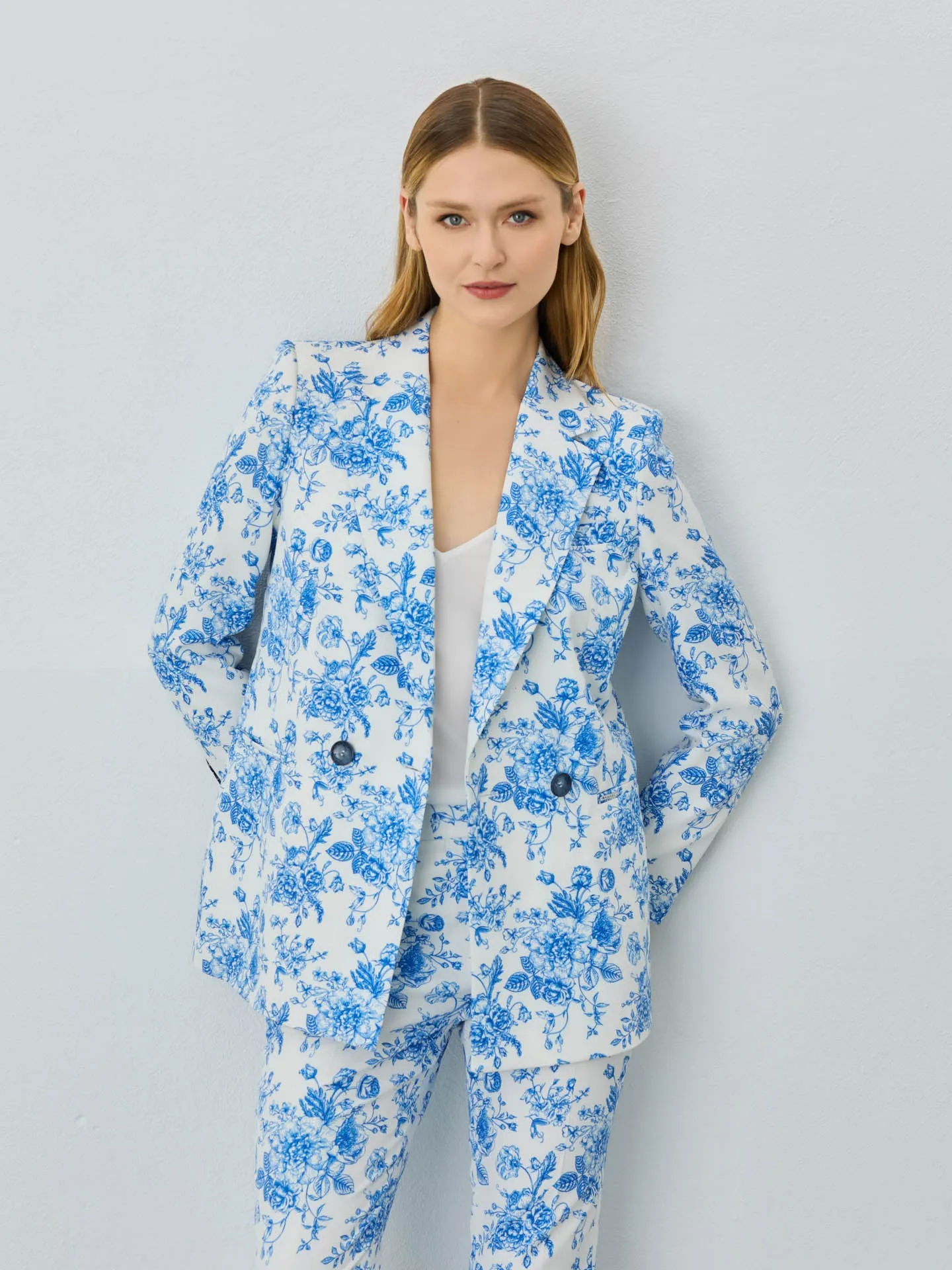 Double-Breasted Suit Blazer In Rayon Blend With Floral Print