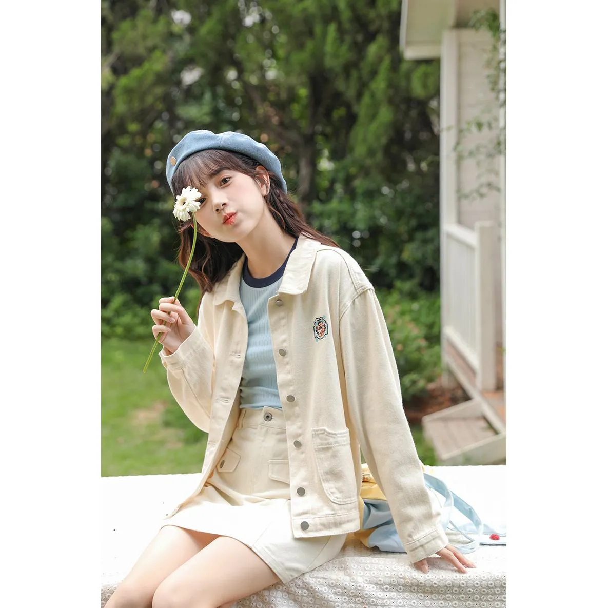 Embroidery Washed Loose Fit Denim Jacket